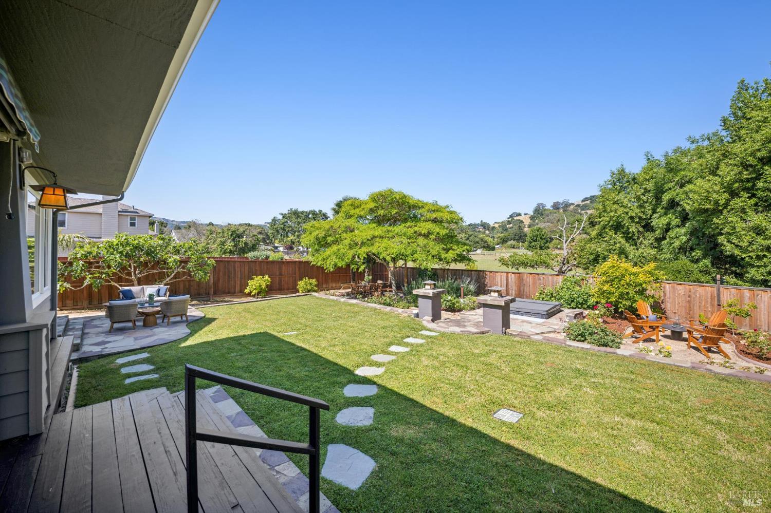 15 Thorsson Court Novato CA 94947