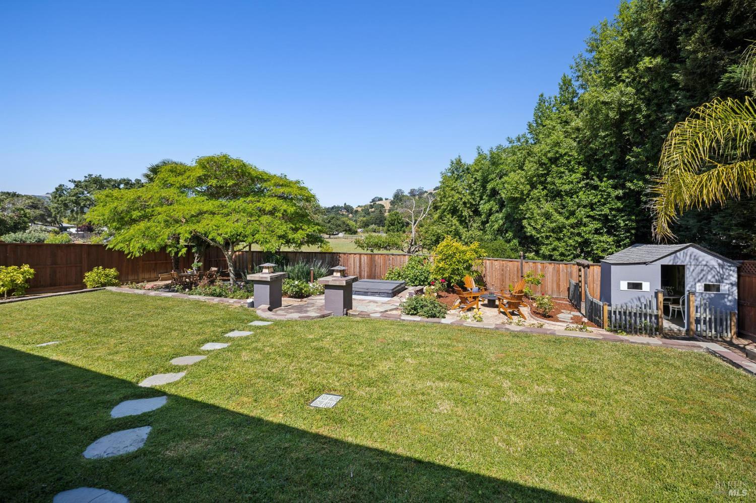 15 Thorsson Court Novato CA 94947