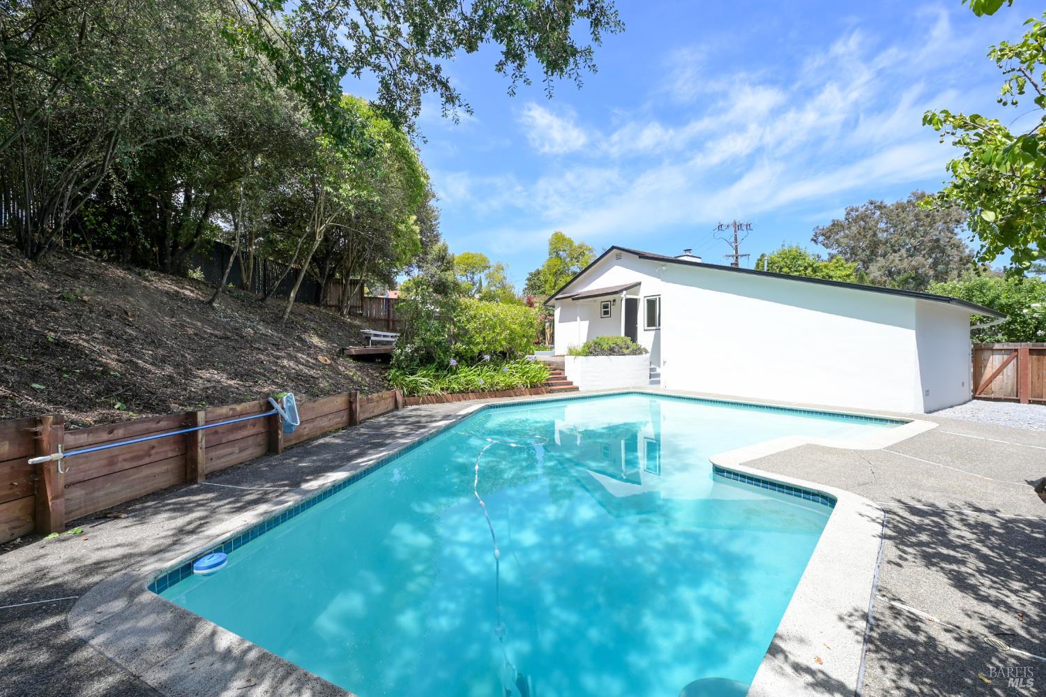 15 Alameda De La Loma Novato CA 94949