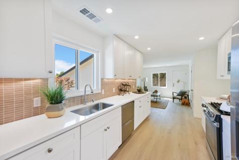 15 Alameda De La Loma Novato CA 94949