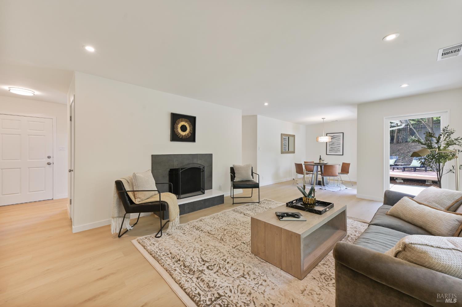 15 Alameda De La Loma Novato CA 94949