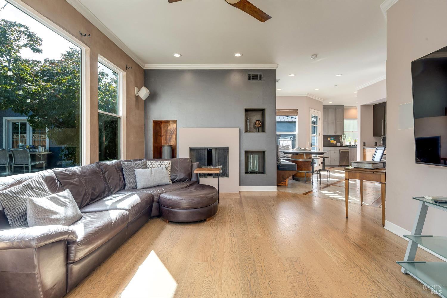 1120 Paulson Court St. Helena CA 94574