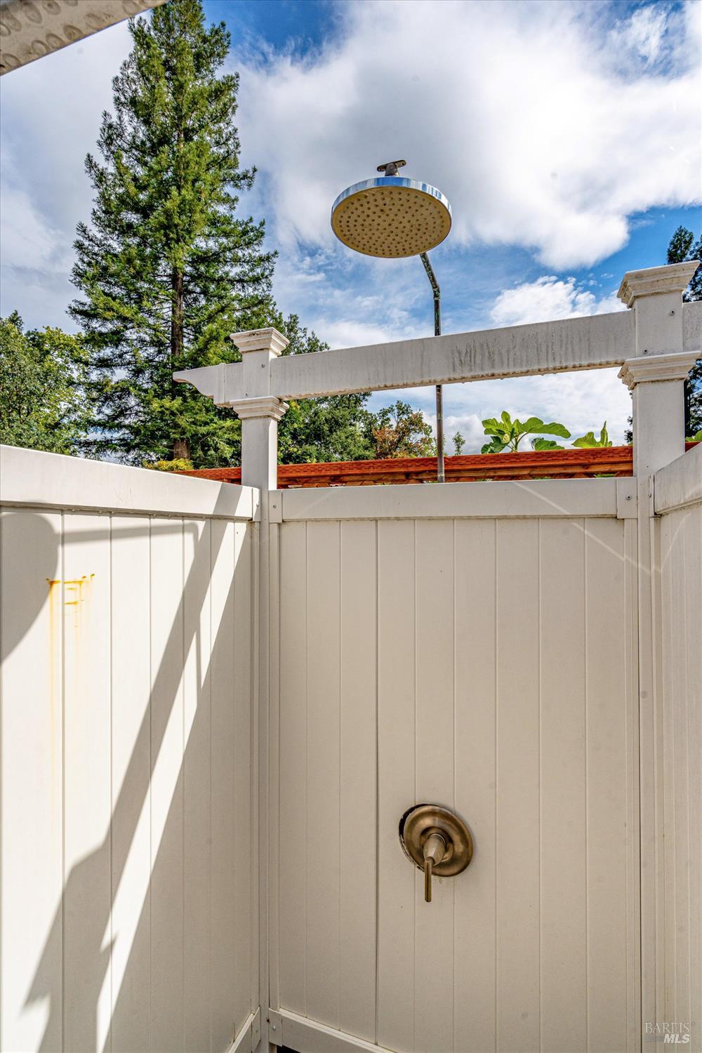1120 Paulson Court St. Helena CA 94574