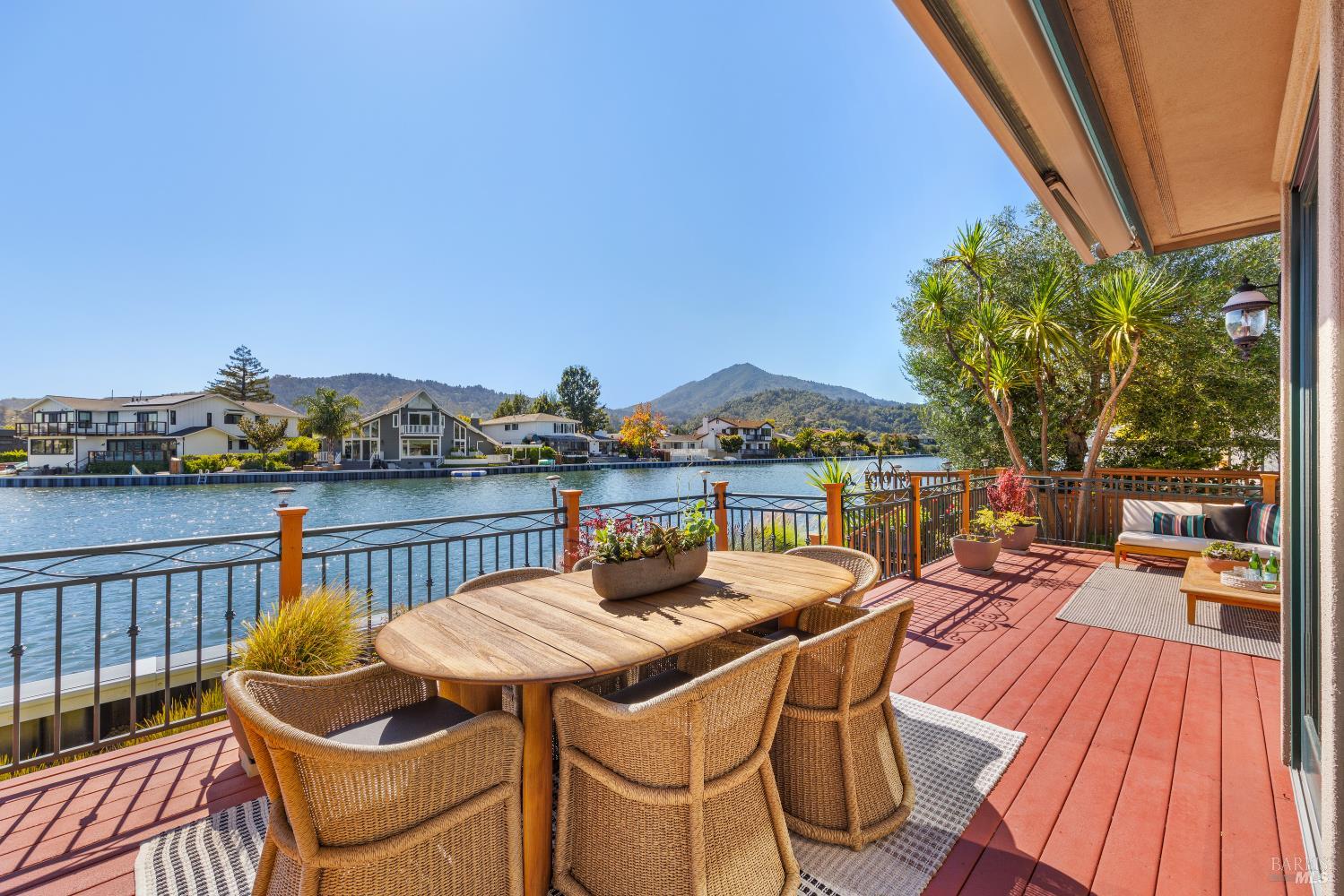 333 Riviera Circle Larkspur CA 94939