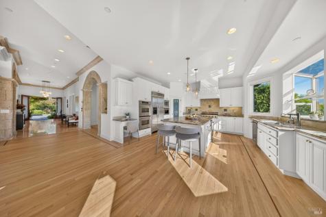 333 Riviera Circle Larkspur CA 94939