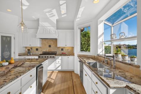 333 Riviera Circle Larkspur CA 94939