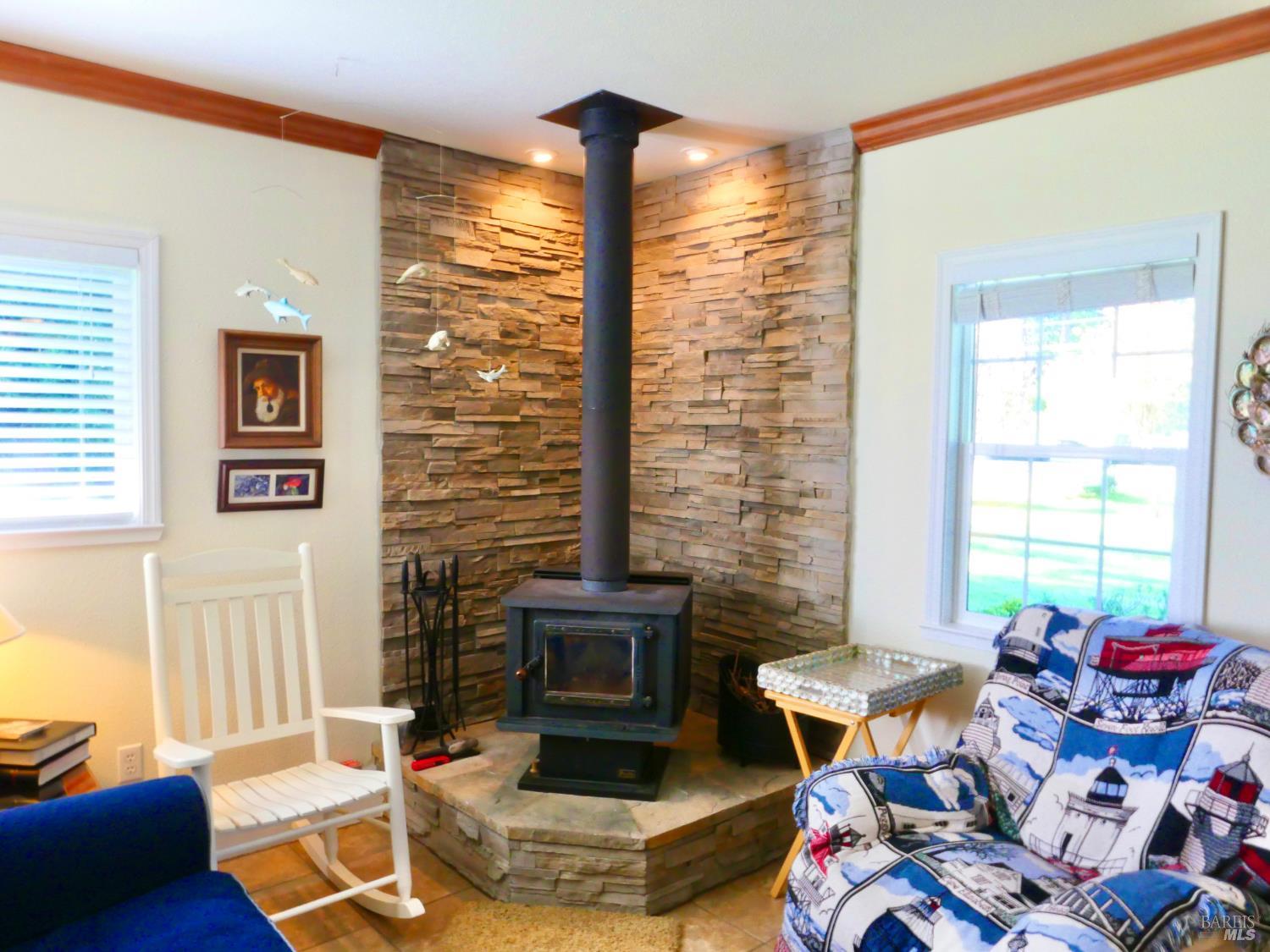 30860 Simpson Lane Fort Bragg CA 95437
