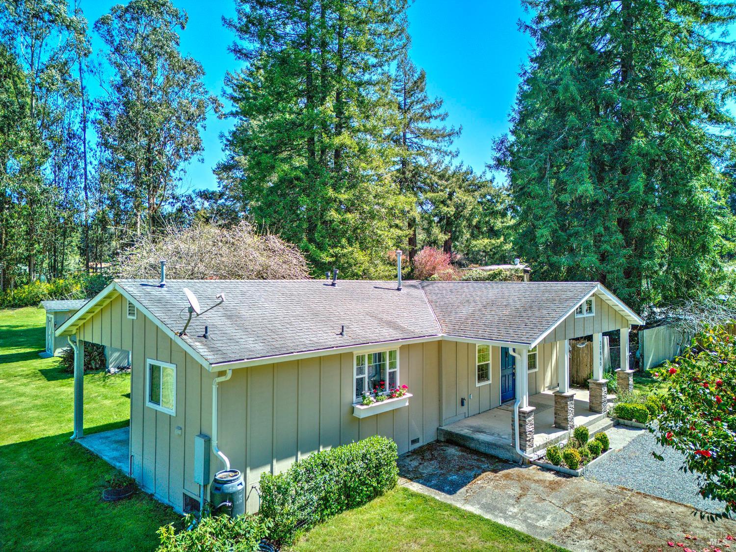 30860 Simpson Lane Fort Bragg CA 95437
