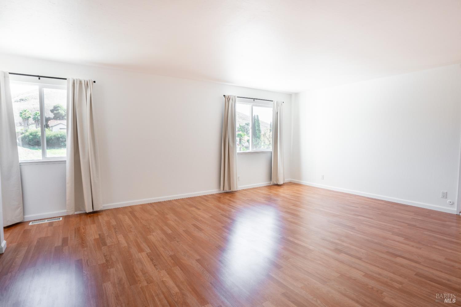 457 Violet Road Hercules CA 94547