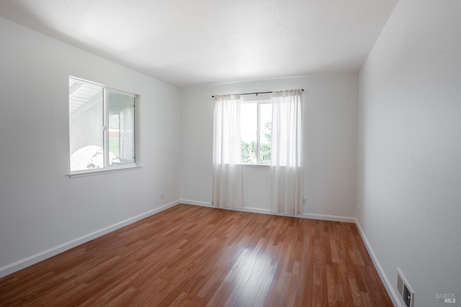 457 Violet Road Hercules CA 94547