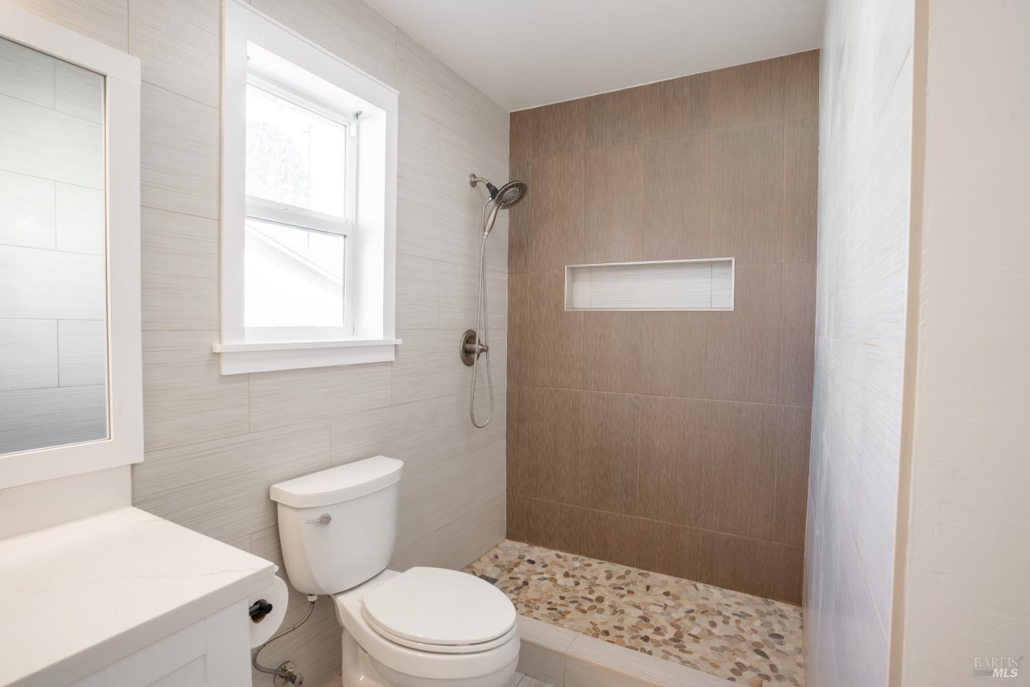 457 Violet Road Hercules CA 94547