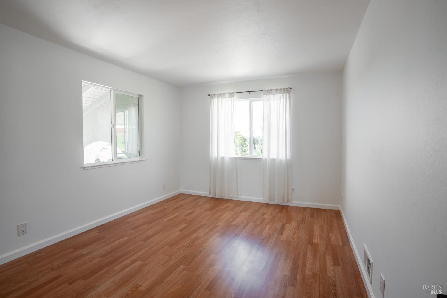 457 Violet Road Hercules CA 94547