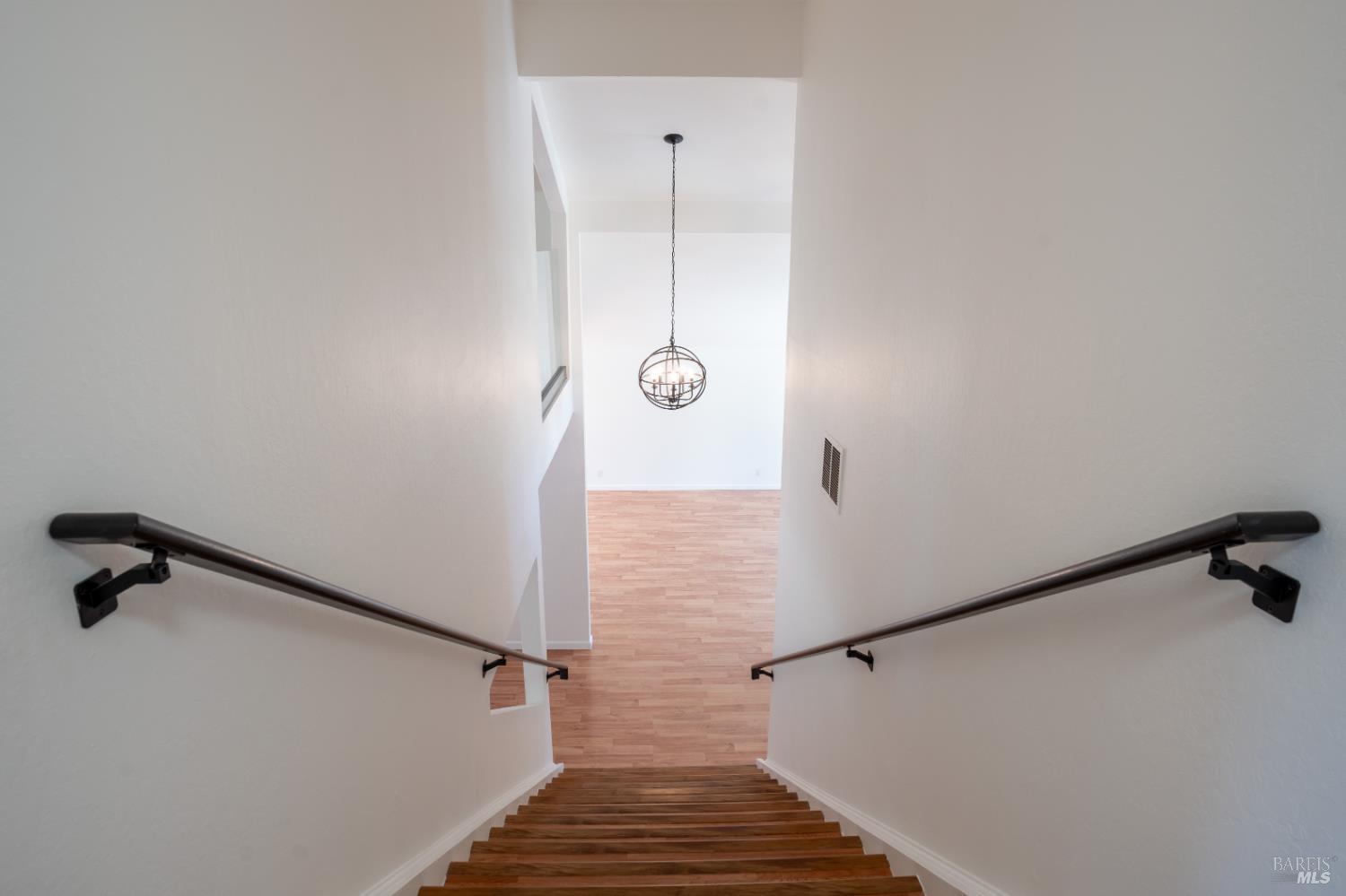 457 Violet Road Hercules CA 94547