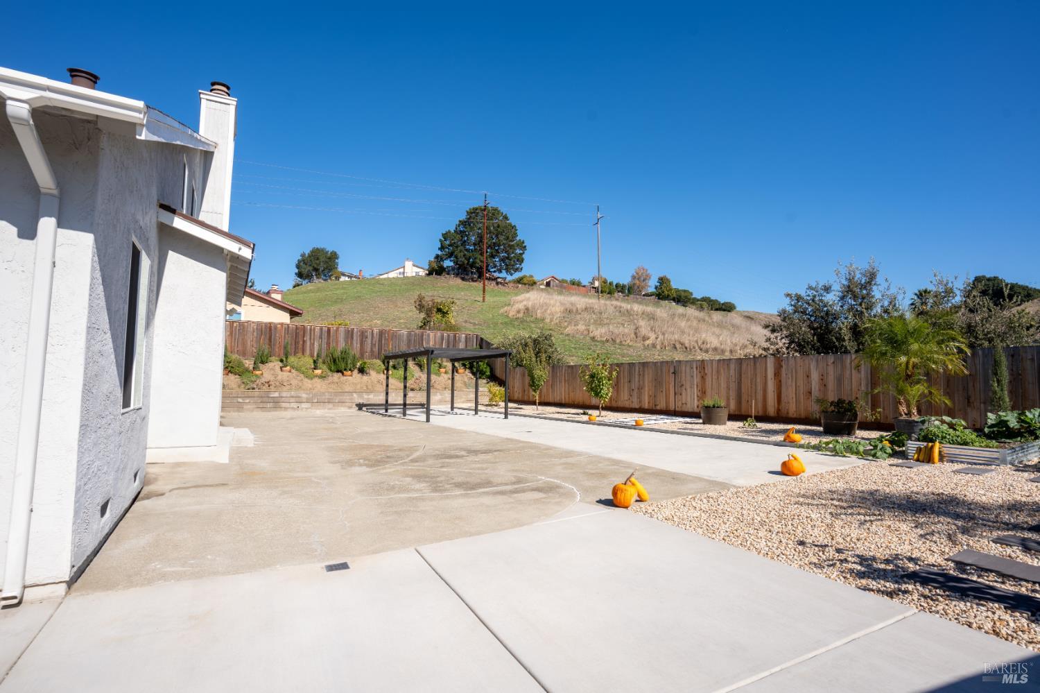 457 Violet Road Hercules CA 94547