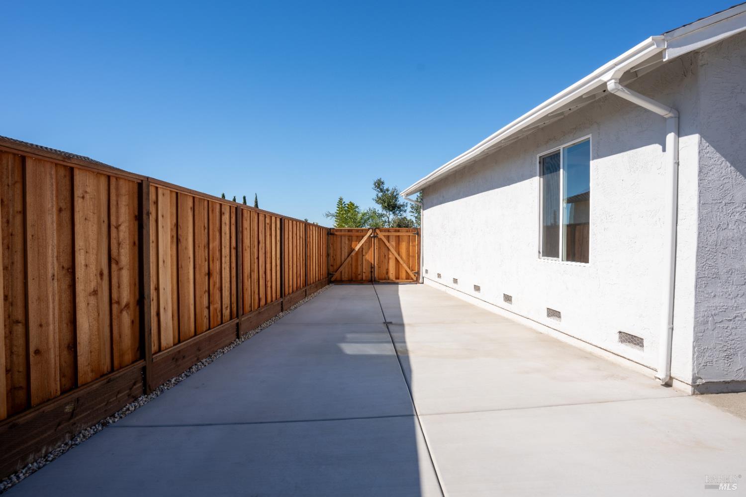 457 Violet Road Hercules CA 94547