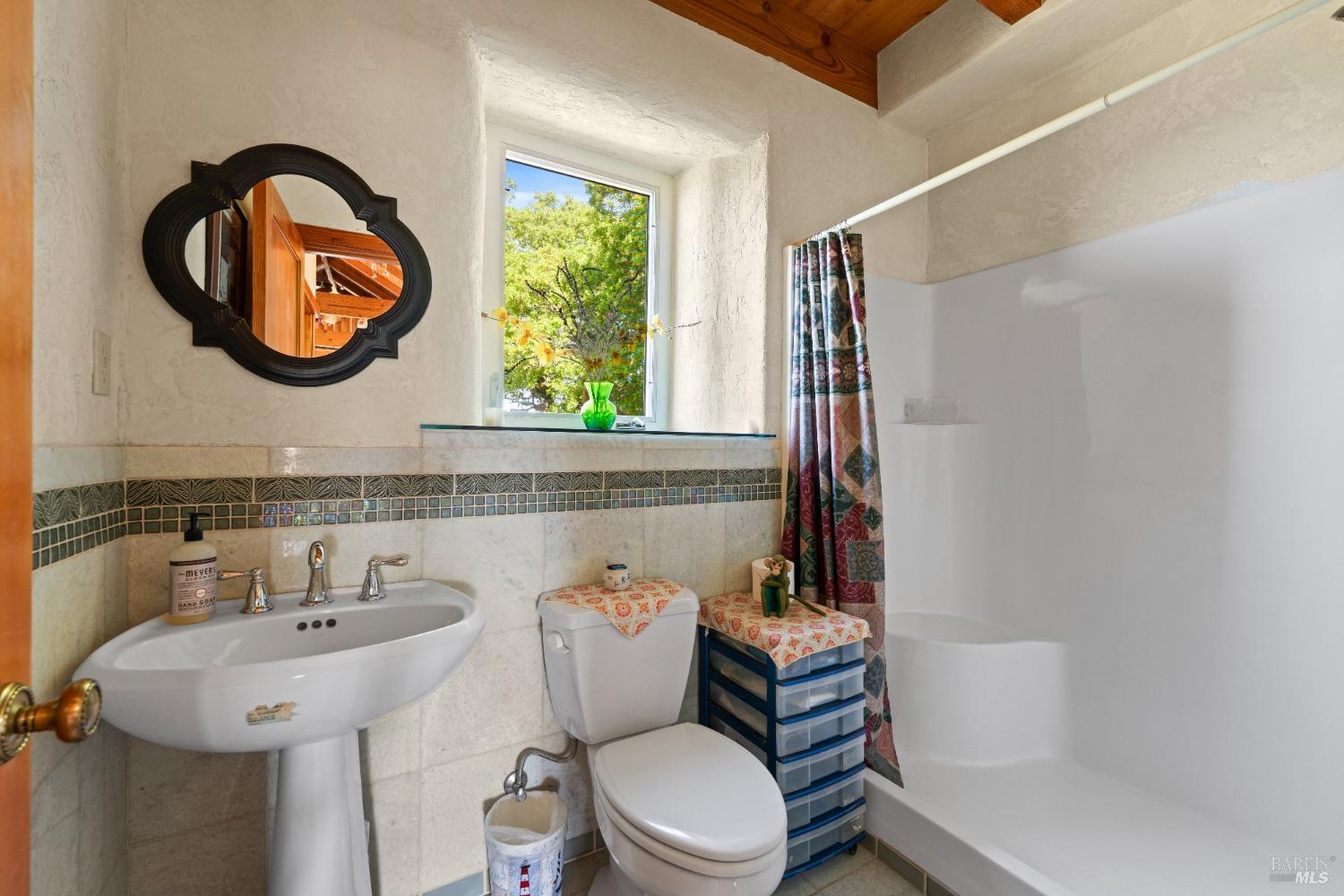 9655 Peachland Road Boonville CA 95415