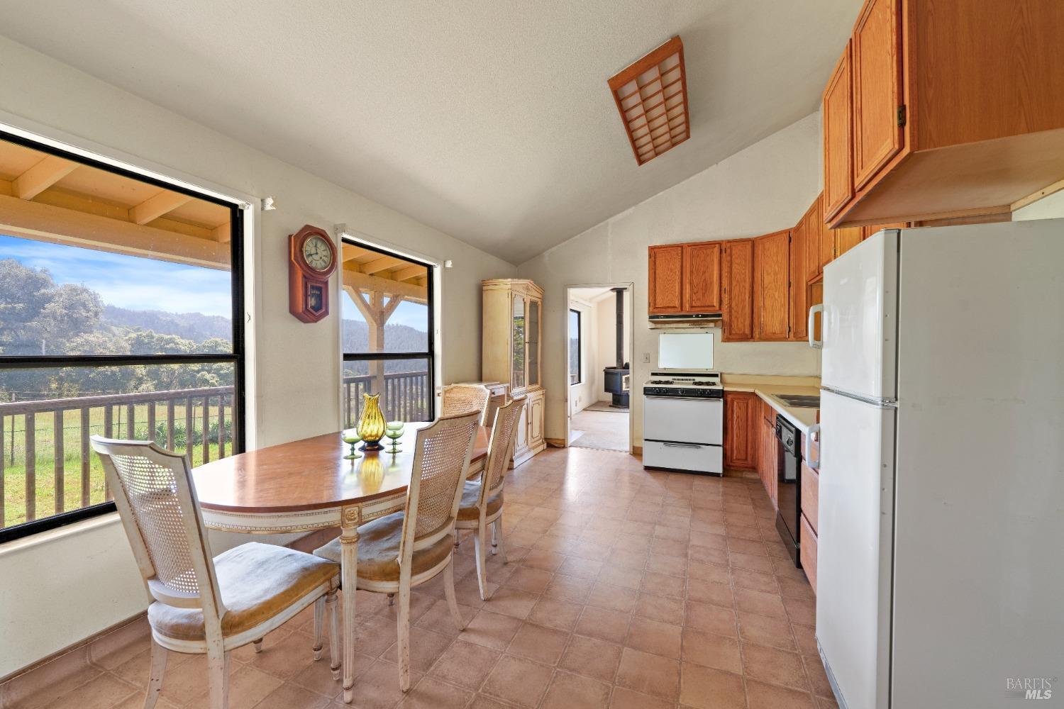 9655 Peachland Road Boonville CA 95415