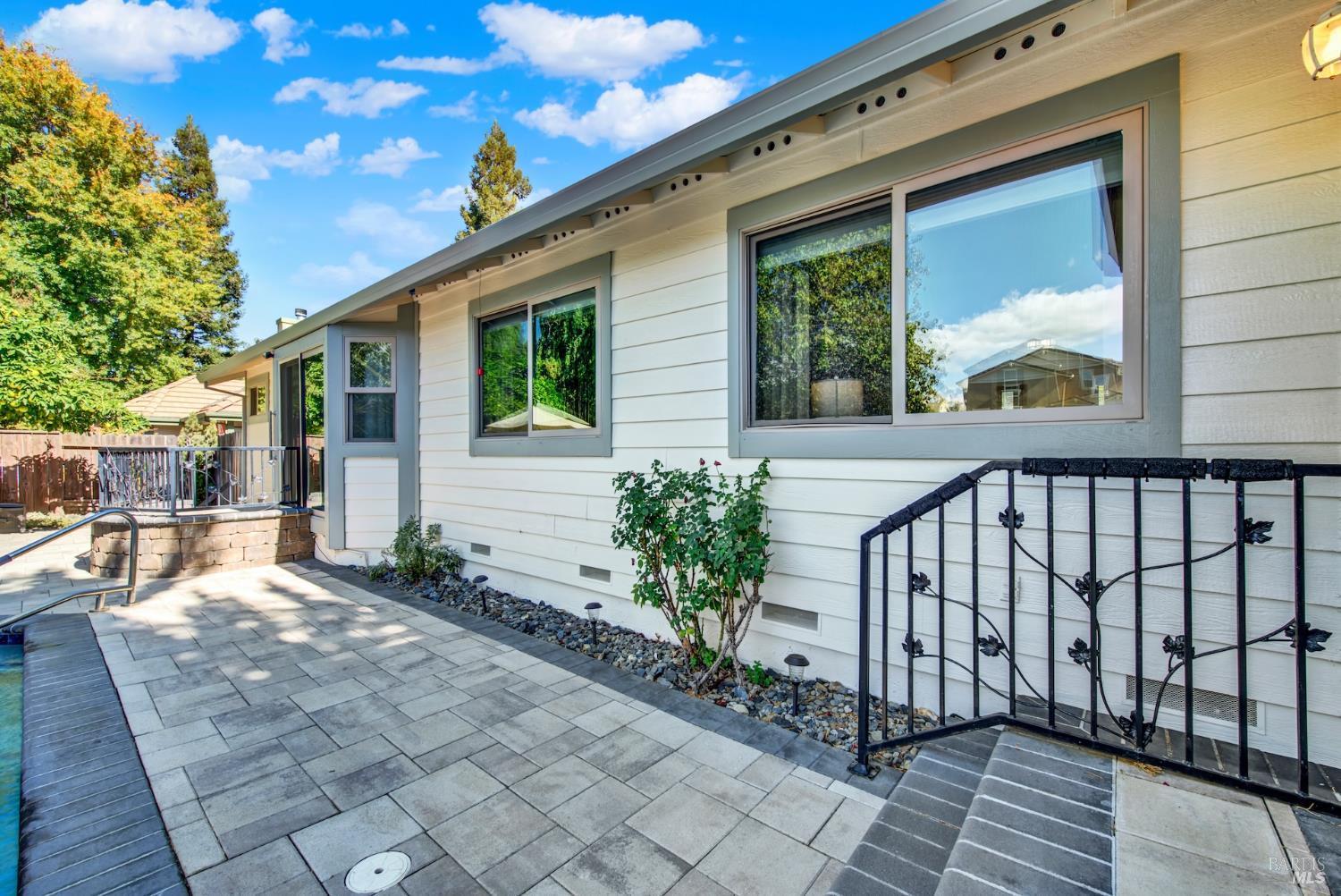 536 Laramie Way Vacaville CA 95688