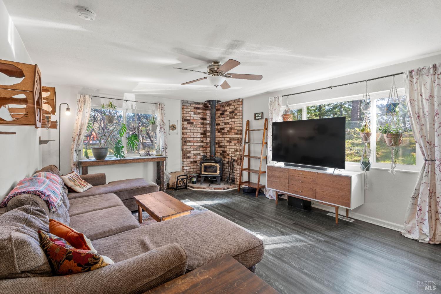 2021 Peacock Drive Willits CA 95490