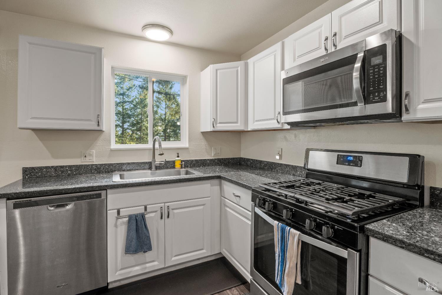 2021 Peacock Drive Willits CA 95490