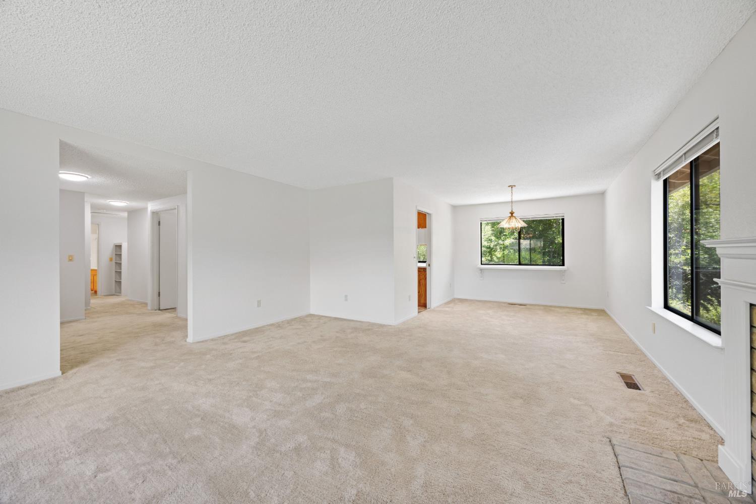 6336 Stone Bridge Road Santa Rosa CA 95409
