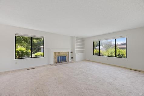 6336 Stone Bridge Road Santa Rosa CA 95409