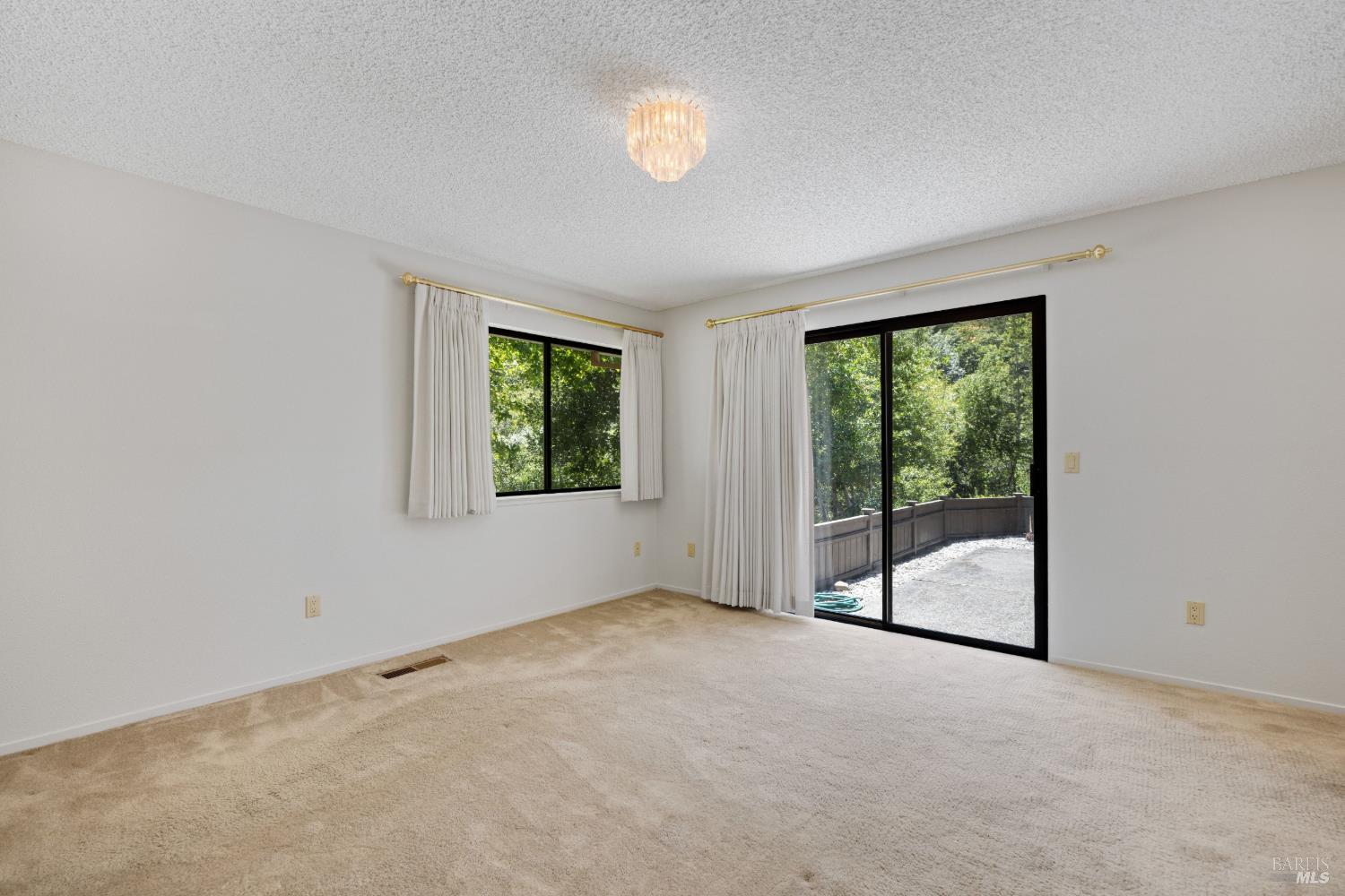 6336 Stone Bridge Road Santa Rosa CA 95409