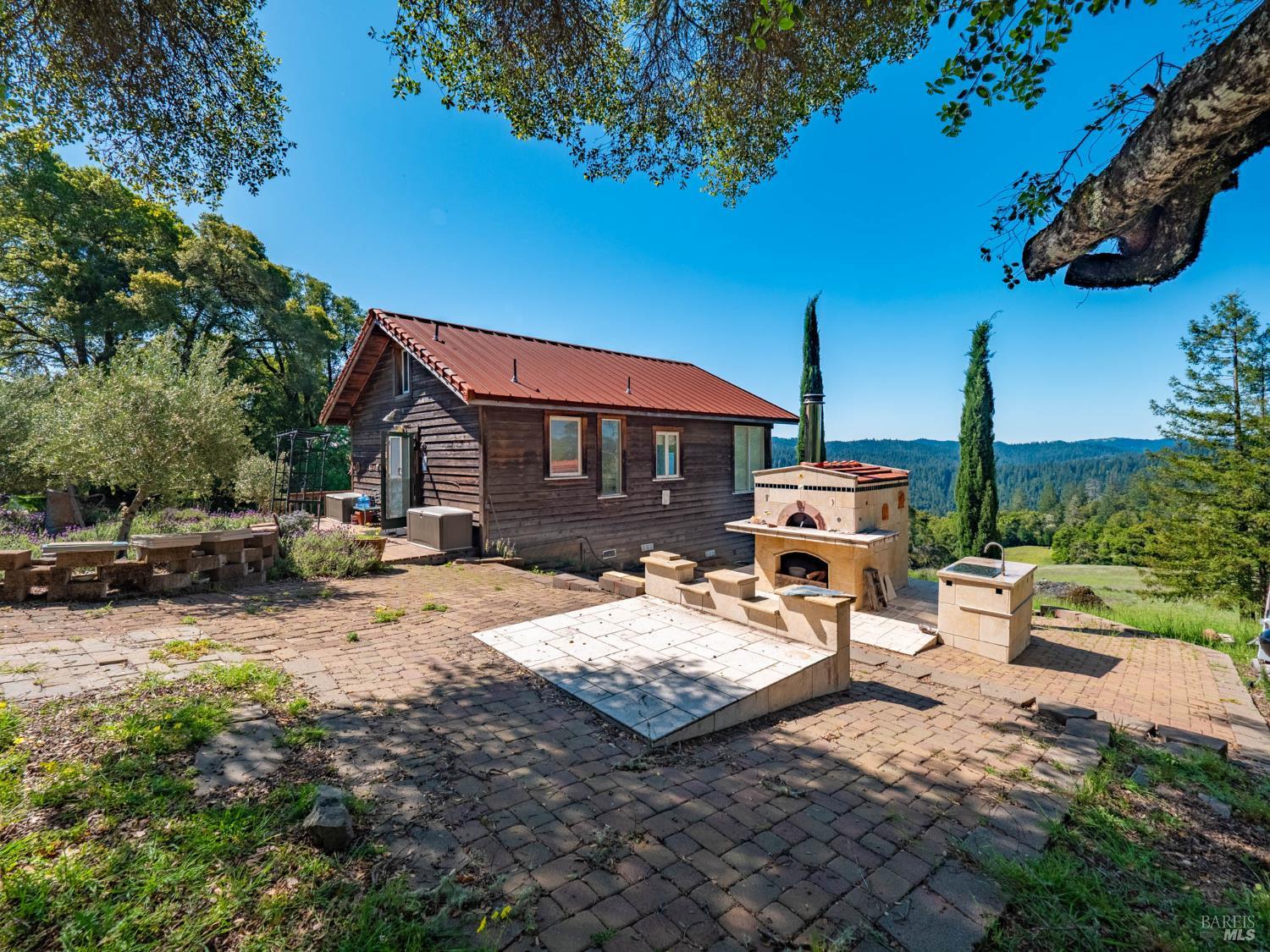 16101 Lost Creek Road Yorkville CA 95494