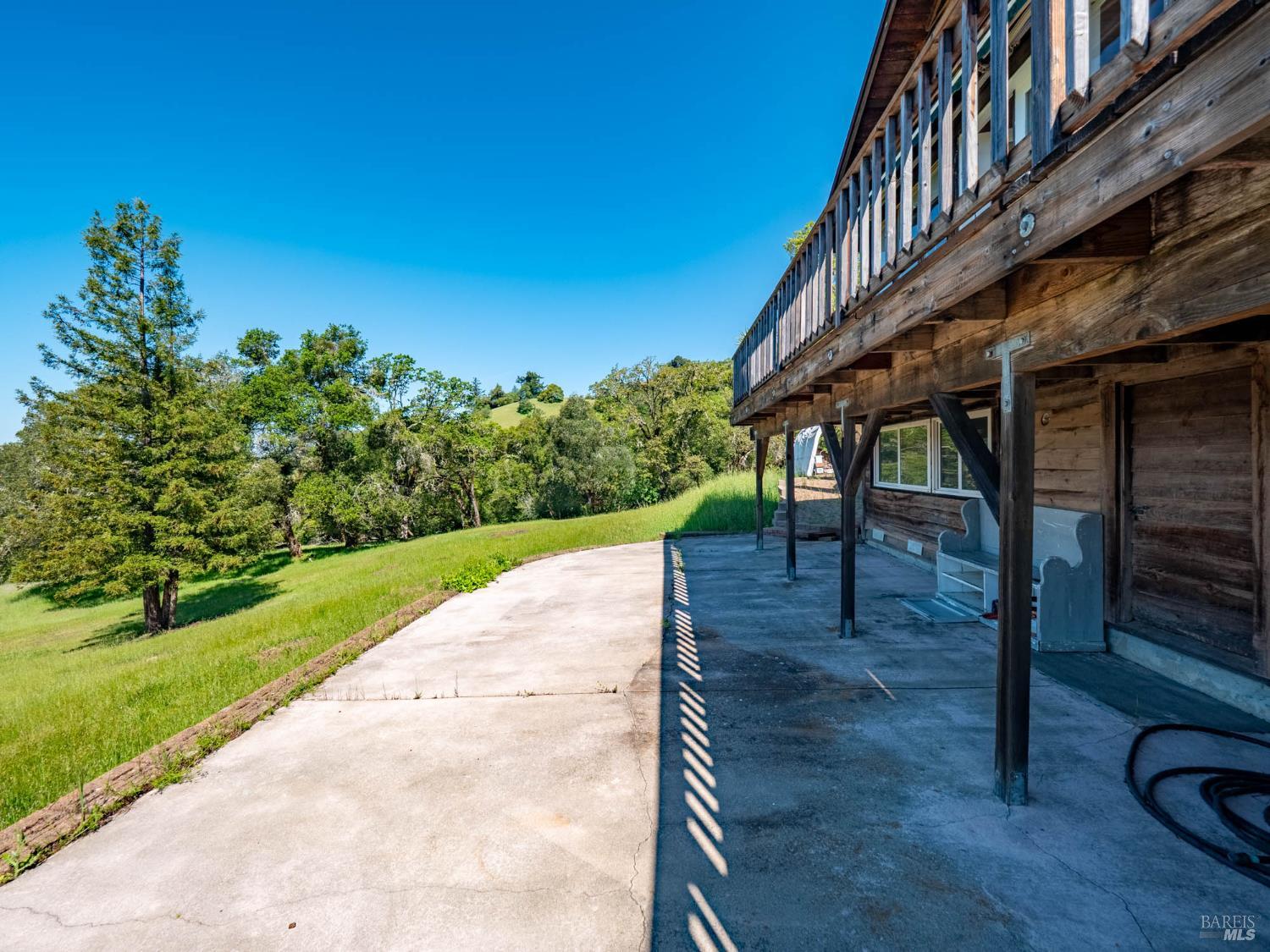 16101 Lost Creek Road Yorkville CA 95494