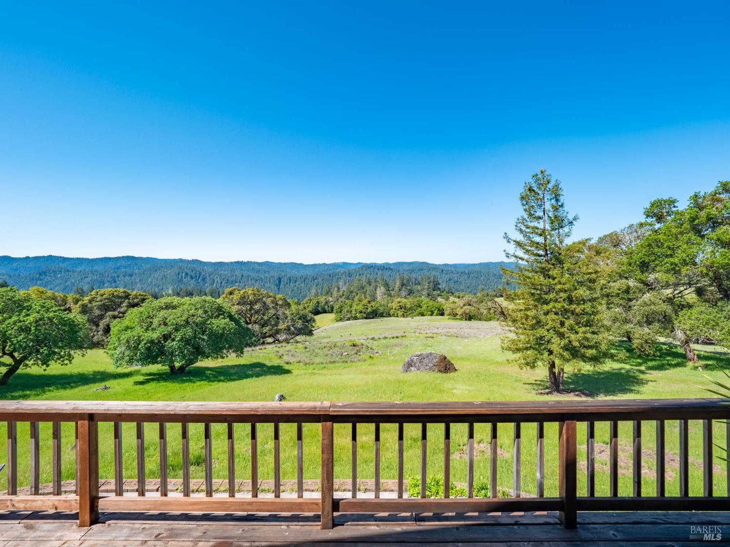 16101 Lost Creek Road Yorkville CA 95494
