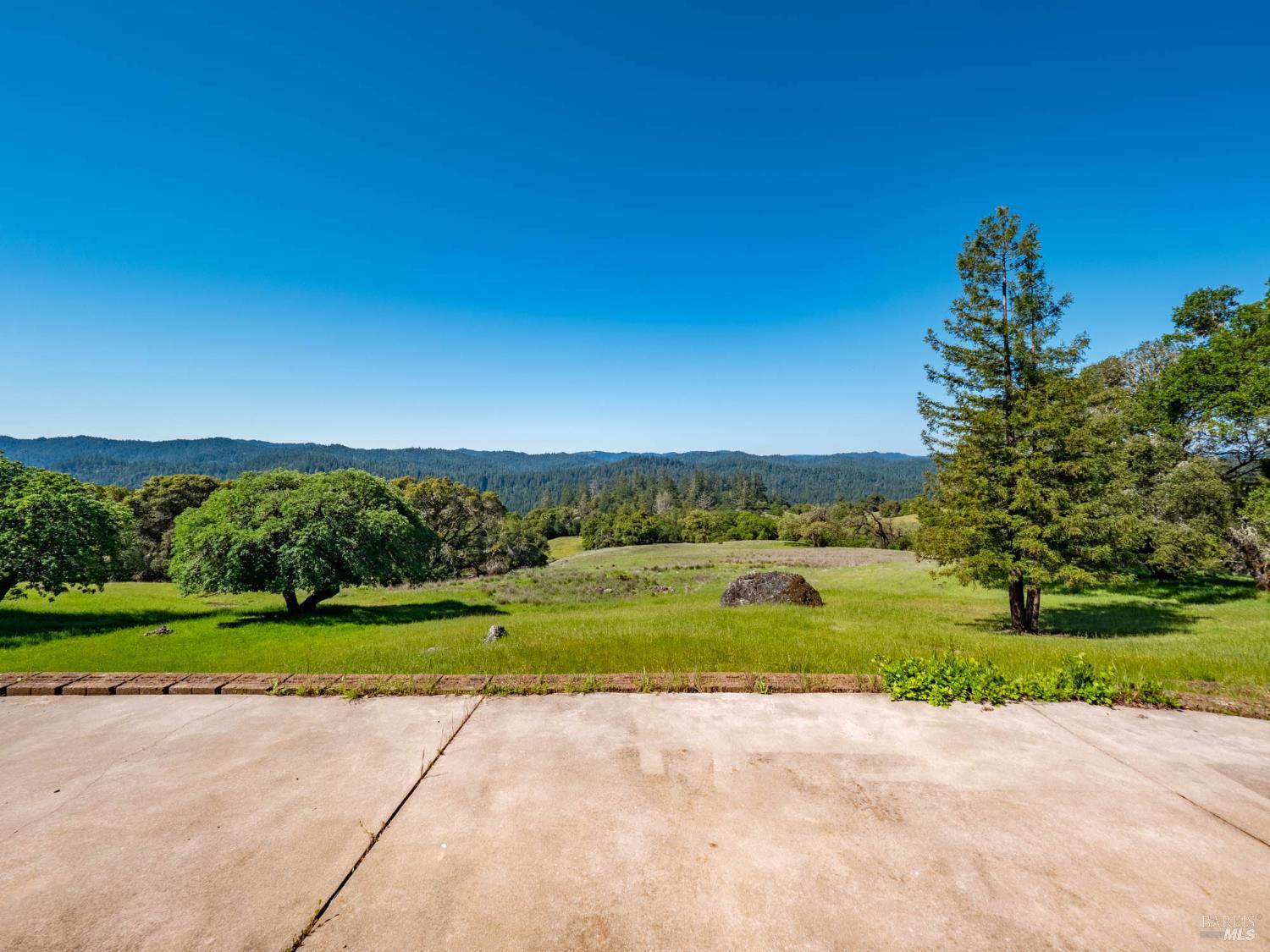 16101 Lost Creek Road Yorkville CA 95494