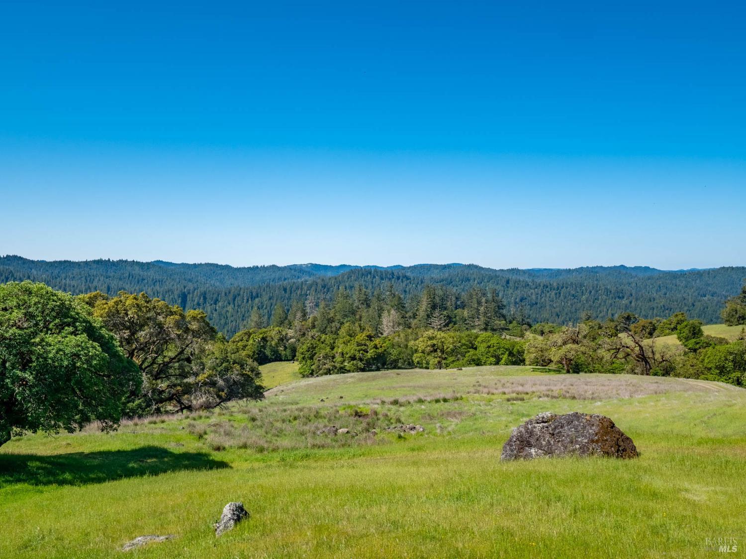 16101 Lost Creek Road Yorkville CA 95494
