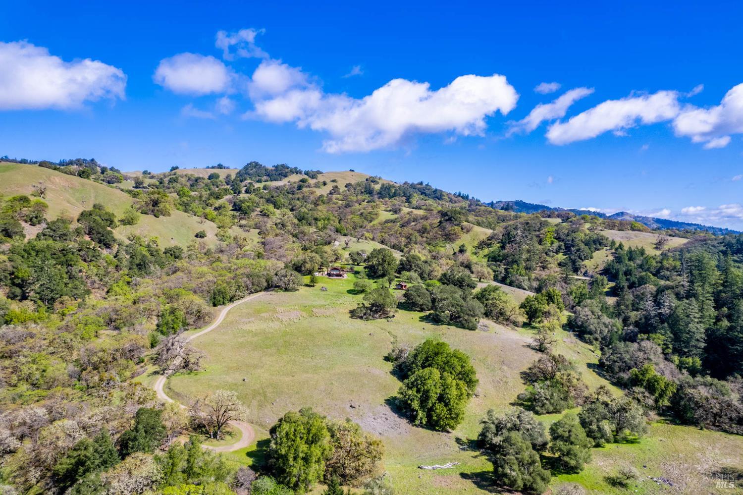 16101 Lost Creek Road Yorkville CA 95494