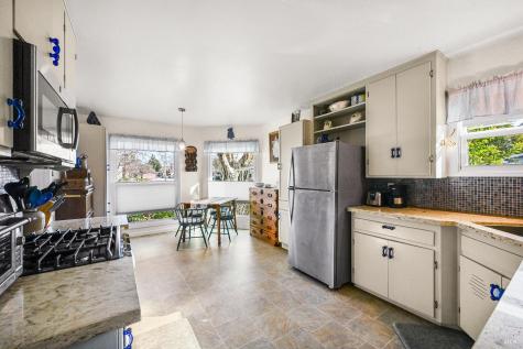 2003 Humboldt Street Santa Rosa CA 95404