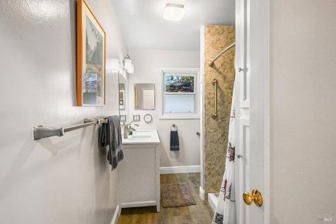 2003 Humboldt Street Santa Rosa CA 95404