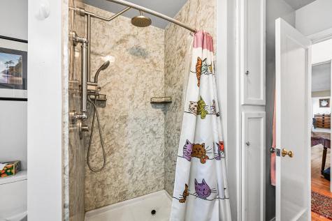 2003 Humboldt Street Santa Rosa CA 95404