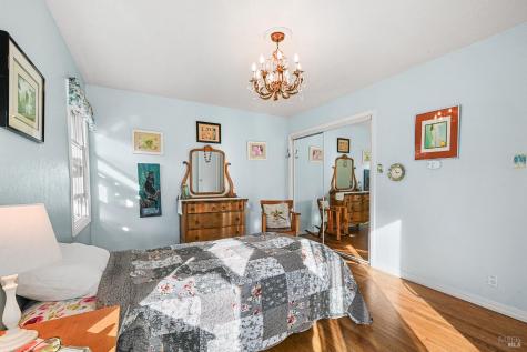 2003 Humboldt Street Santa Rosa CA 95404