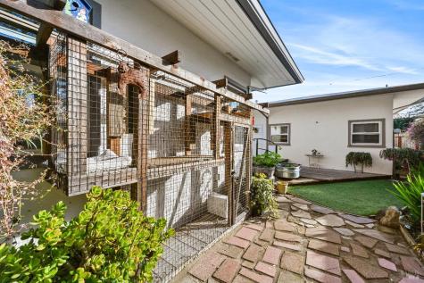 2003 Humboldt Street Santa Rosa CA 95404