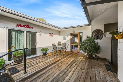 2003 Humboldt Street Santa Rosa CA 95404