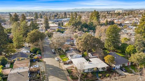 2003 Humboldt Street Santa Rosa CA 95404