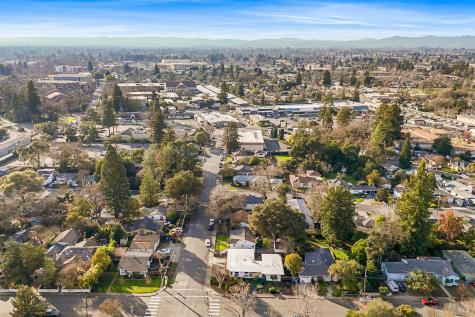 2003 Humboldt Street Santa Rosa CA 95404