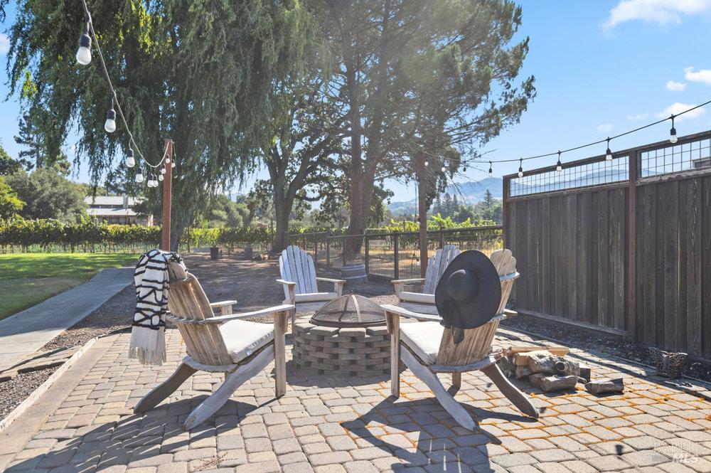 1022 Berry Lane Napa CA 94558