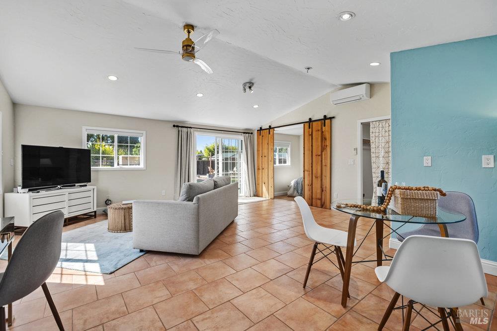 1022 Berry Lane Napa CA 94558