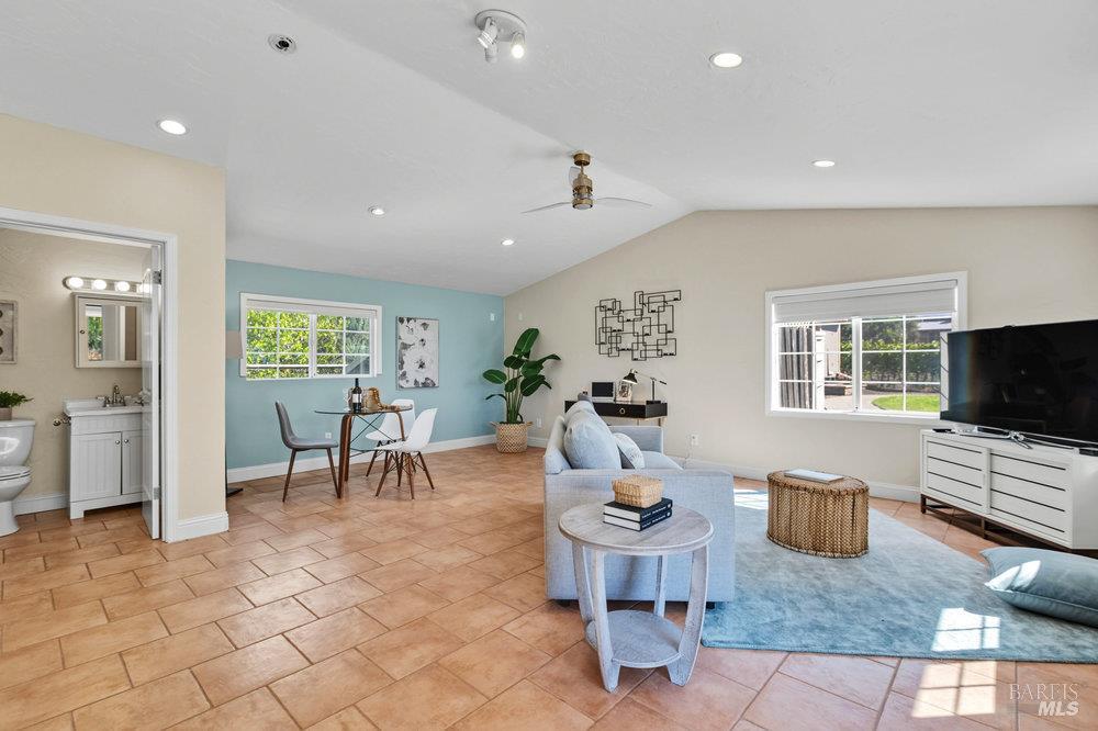 1022 Berry Lane Napa CA 94558