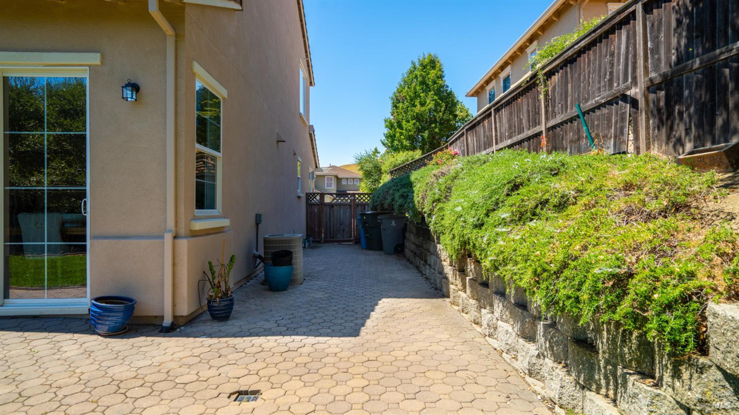 1516 Landmark Drive Vallejo CA 94591