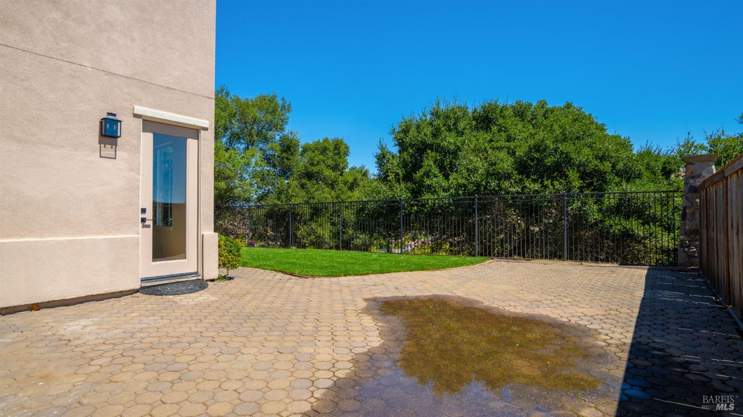 1516 Landmark Drive Vallejo CA 94591