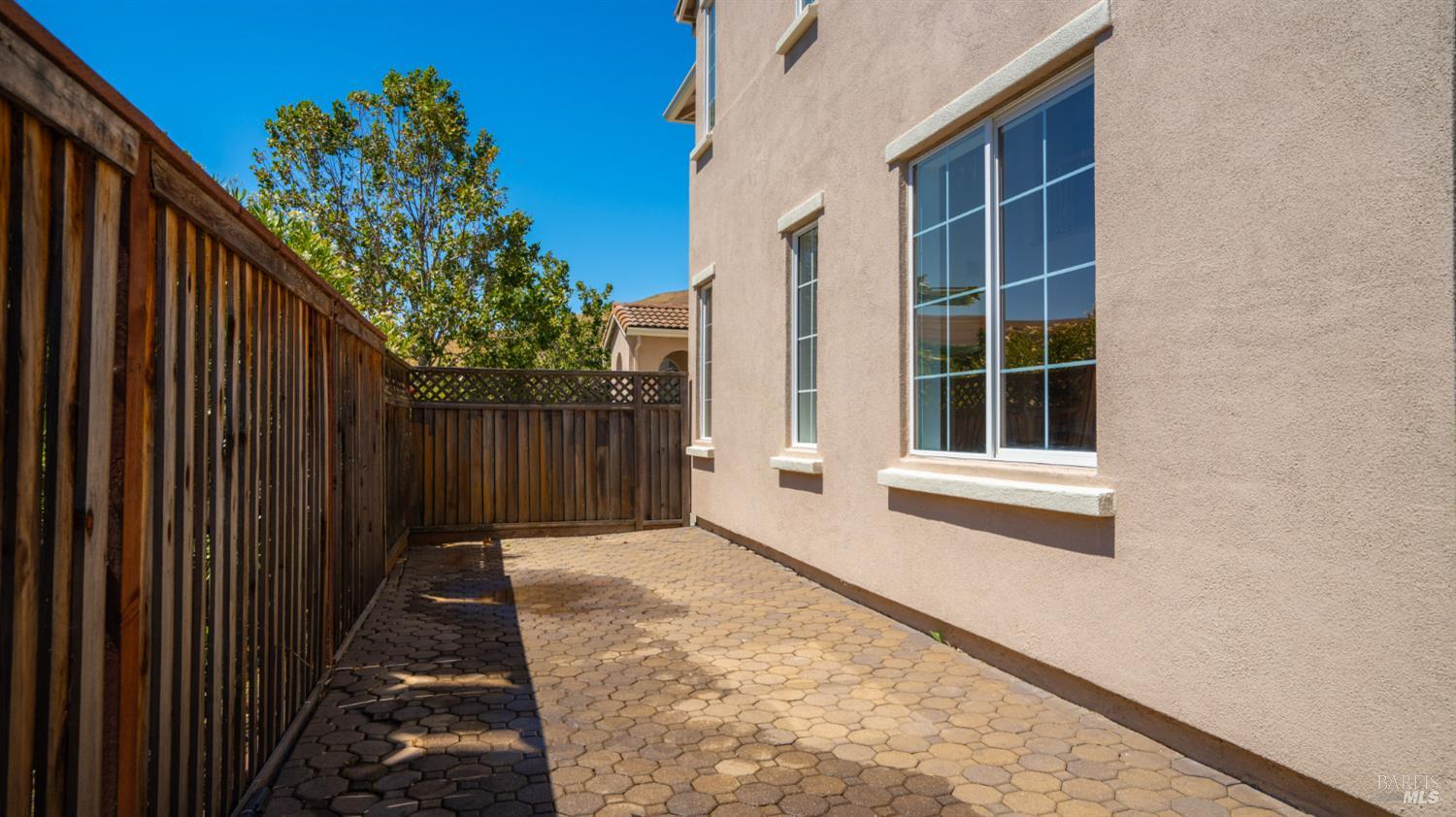 1516 Landmark Drive Vallejo CA 94591