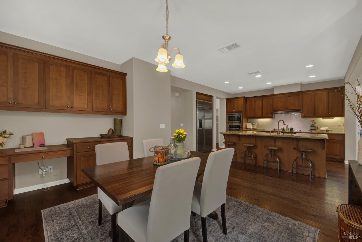 18 Riverton Court Napa CA 94558
