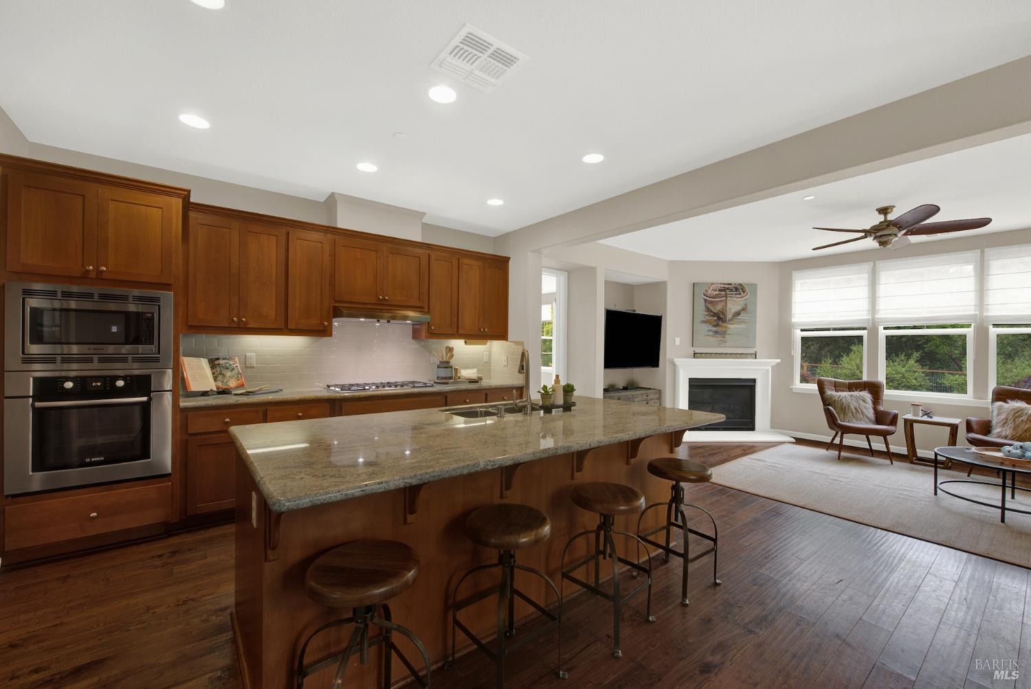 18 Riverton Court Napa CA 94558
