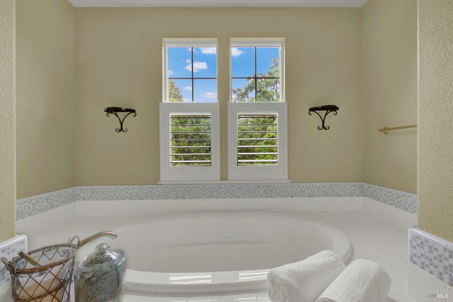 18 Riverton Court Napa CA 94558